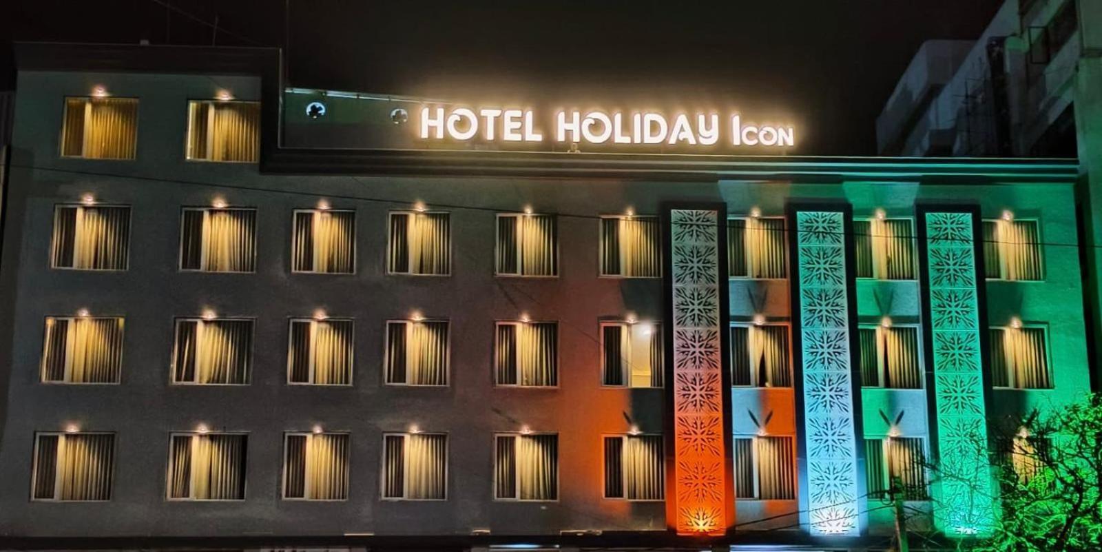 Hotel Holiday Icon Dwārka Exteriér fotografie